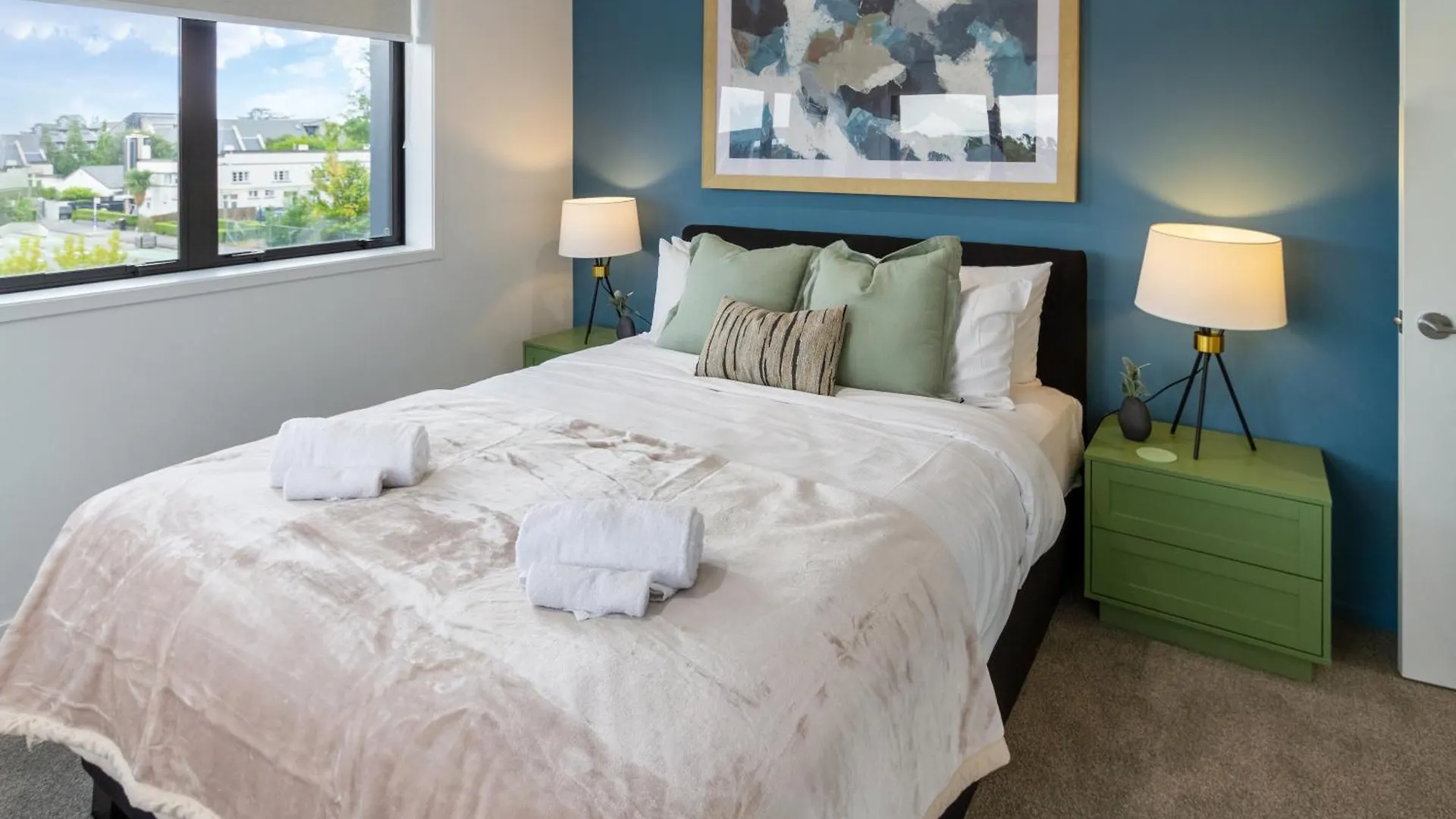 Daire Chic 3-Br Cbd Gem In Christchurch: Prime Location